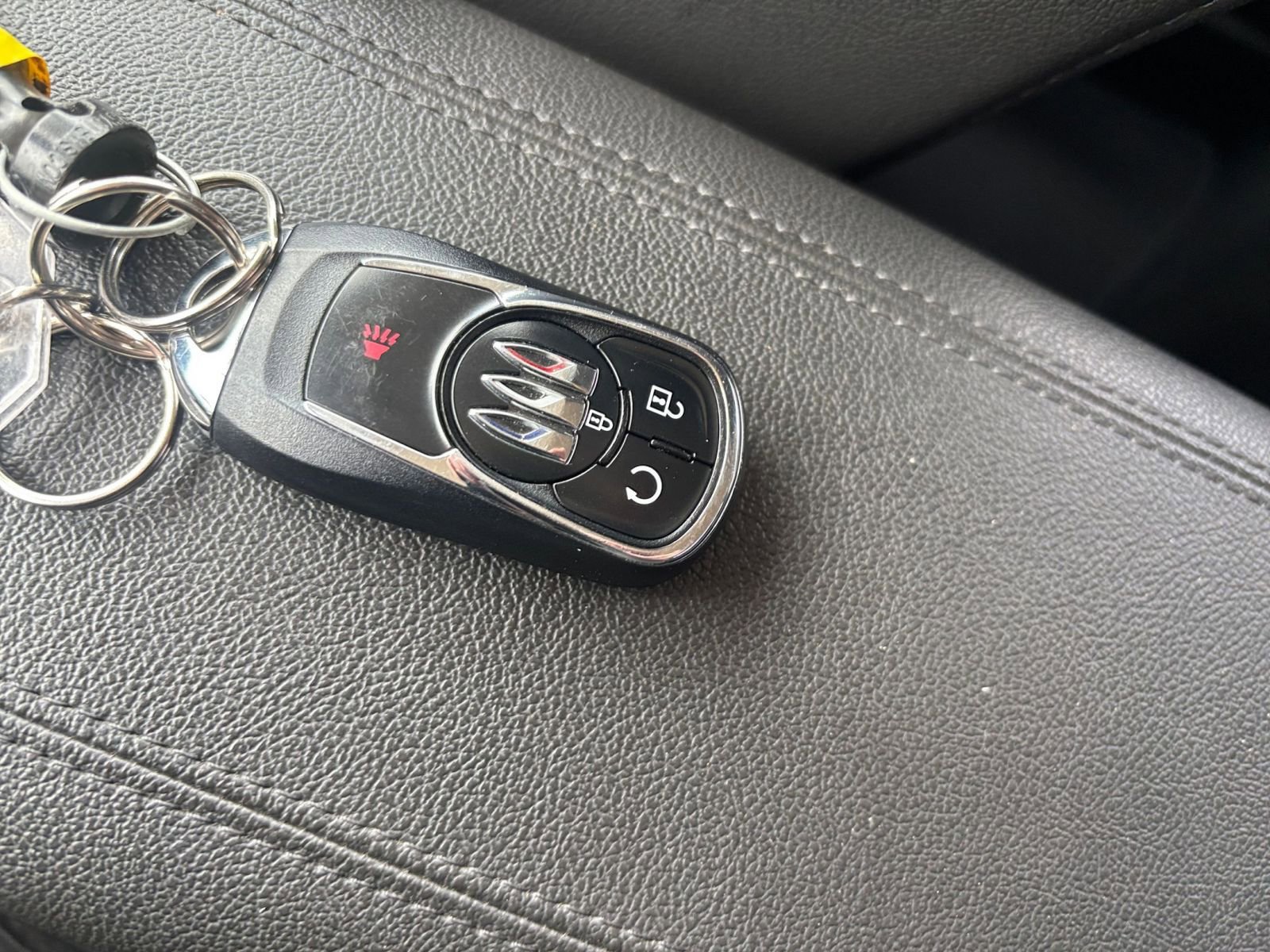 Used 2025 Buick Encore GX Preferred image 23