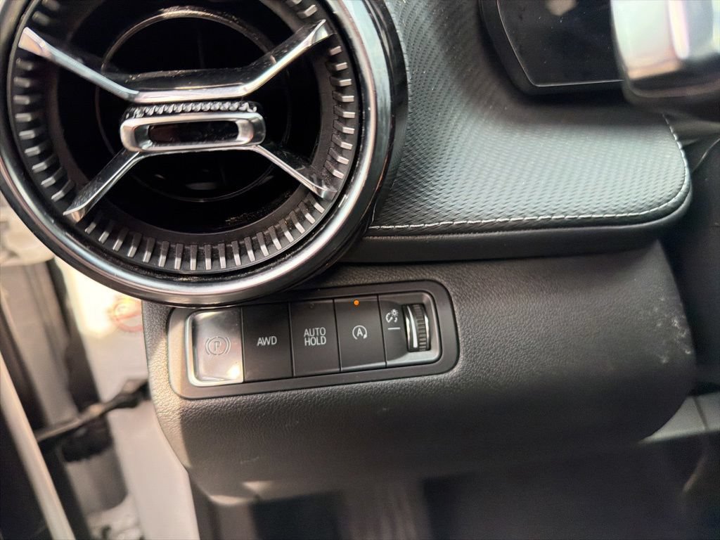 Used 2025 Chevrolet Equinox LT AWD/4WD image 19