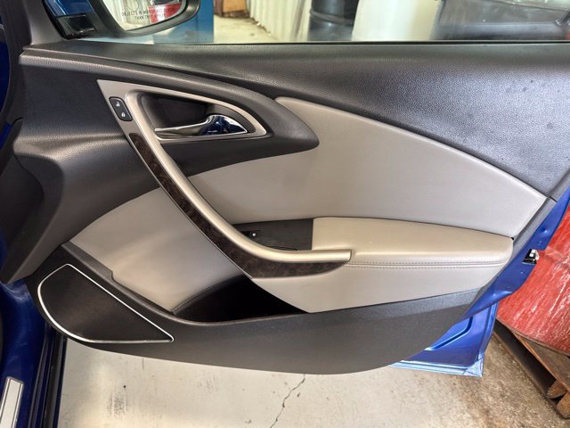 Used 2013 Buick Verano Convenience FWD image 19