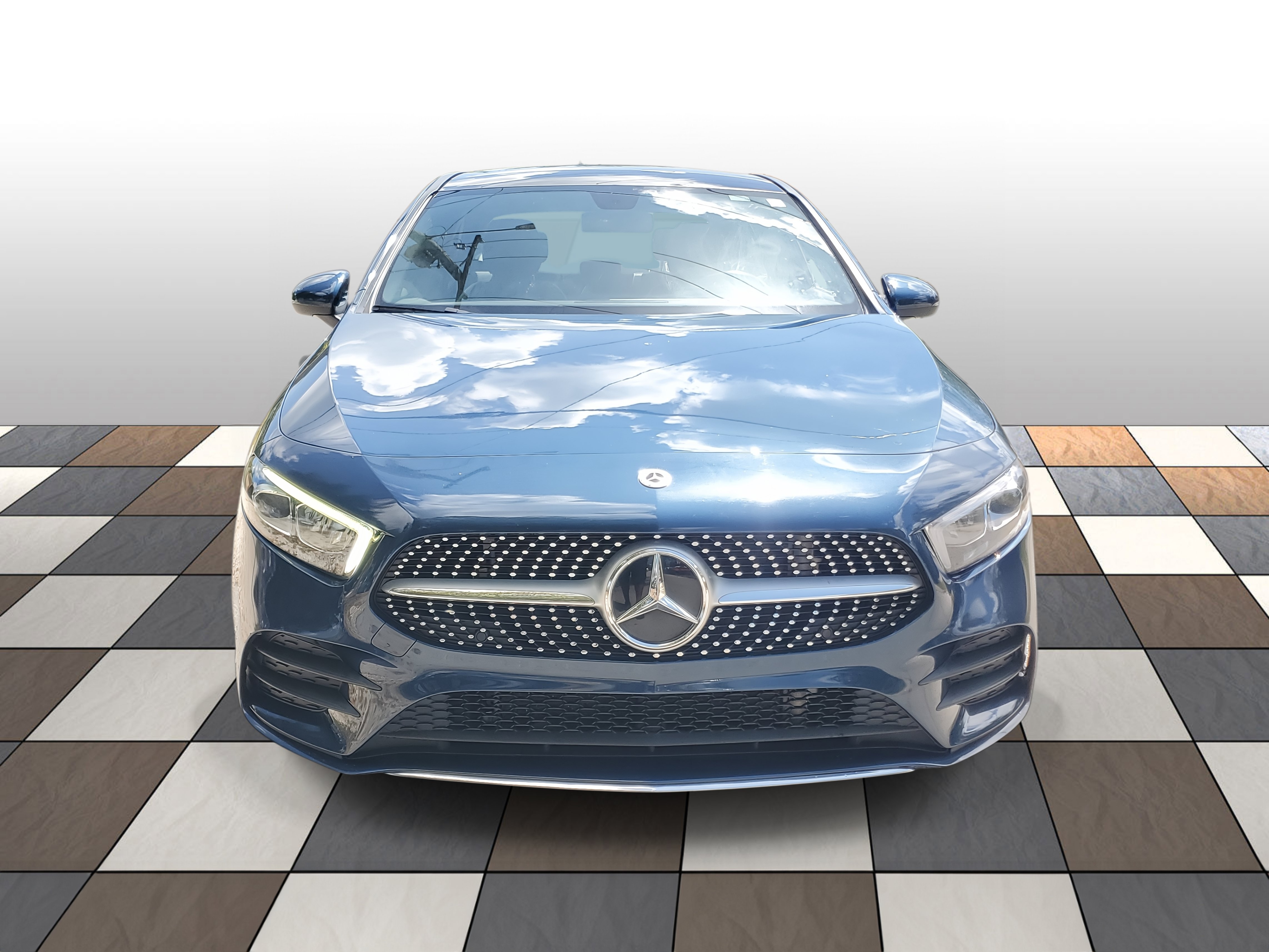 Used 2021 Mercedes-Benz A 220 image 2