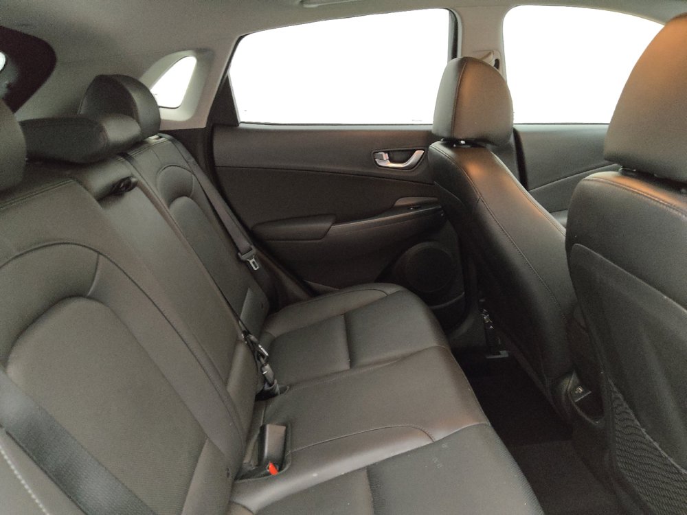 Used 2023 Hyundai Kona Limited FWD image 19