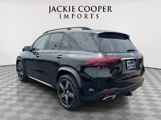 Certified 2025 Mercedes-Benz GLE 350 4MATIC image 3