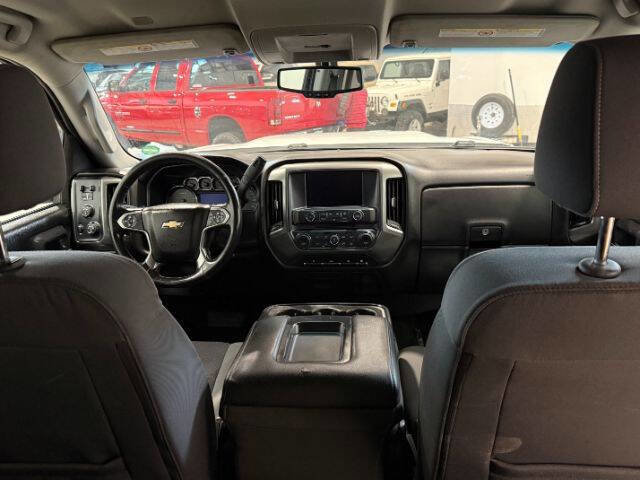 Used 2018 Chevrolet Silverado 2500 LT w/ LT Fleet Convenience Package image 16