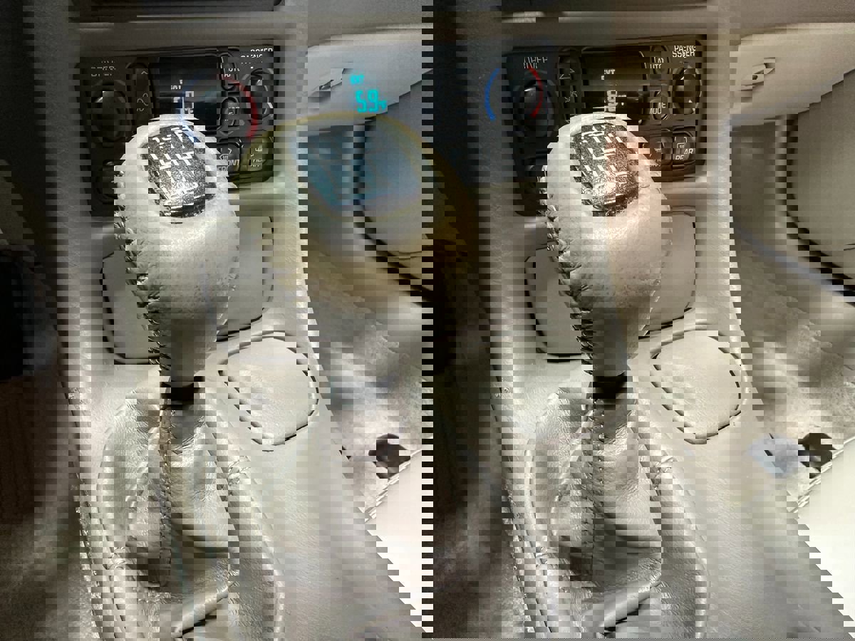 Used 2003 Chevrolet Corvette Convertible w/ Preferred Equipment Group1 image 25