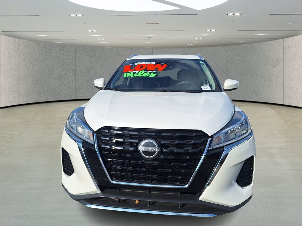 Certified 2023 Nissan Kicks SV image 8