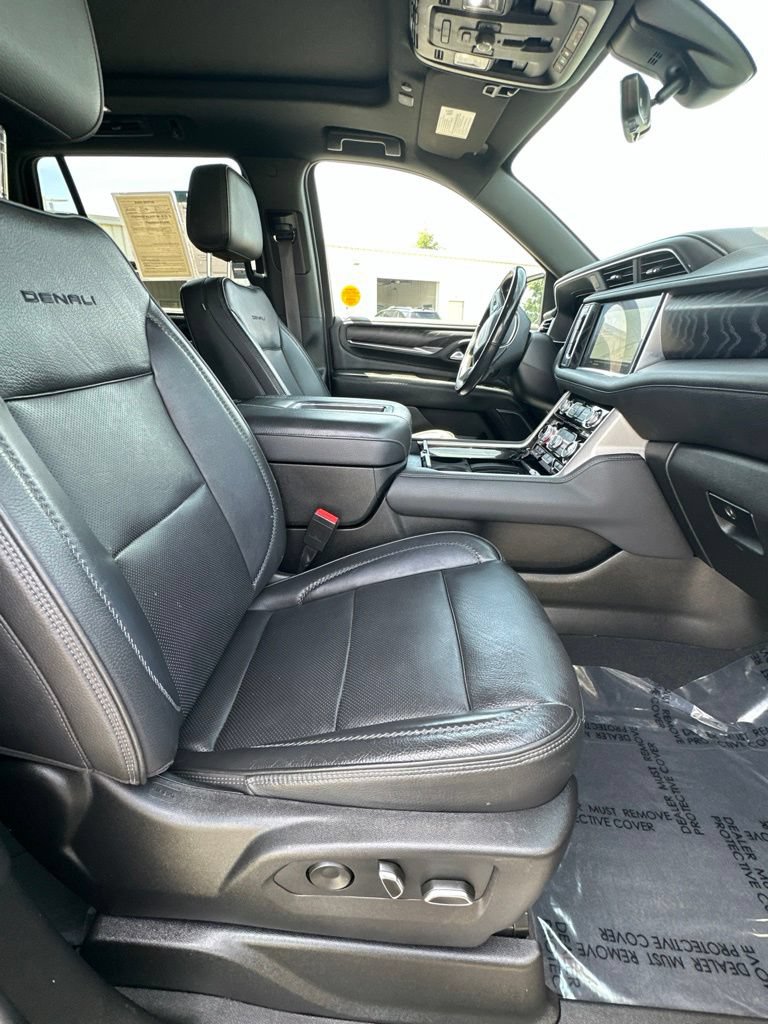 Certified 2022 GMC Yukon Denali w/ Advanced Technology Package AWD/4WD image 13