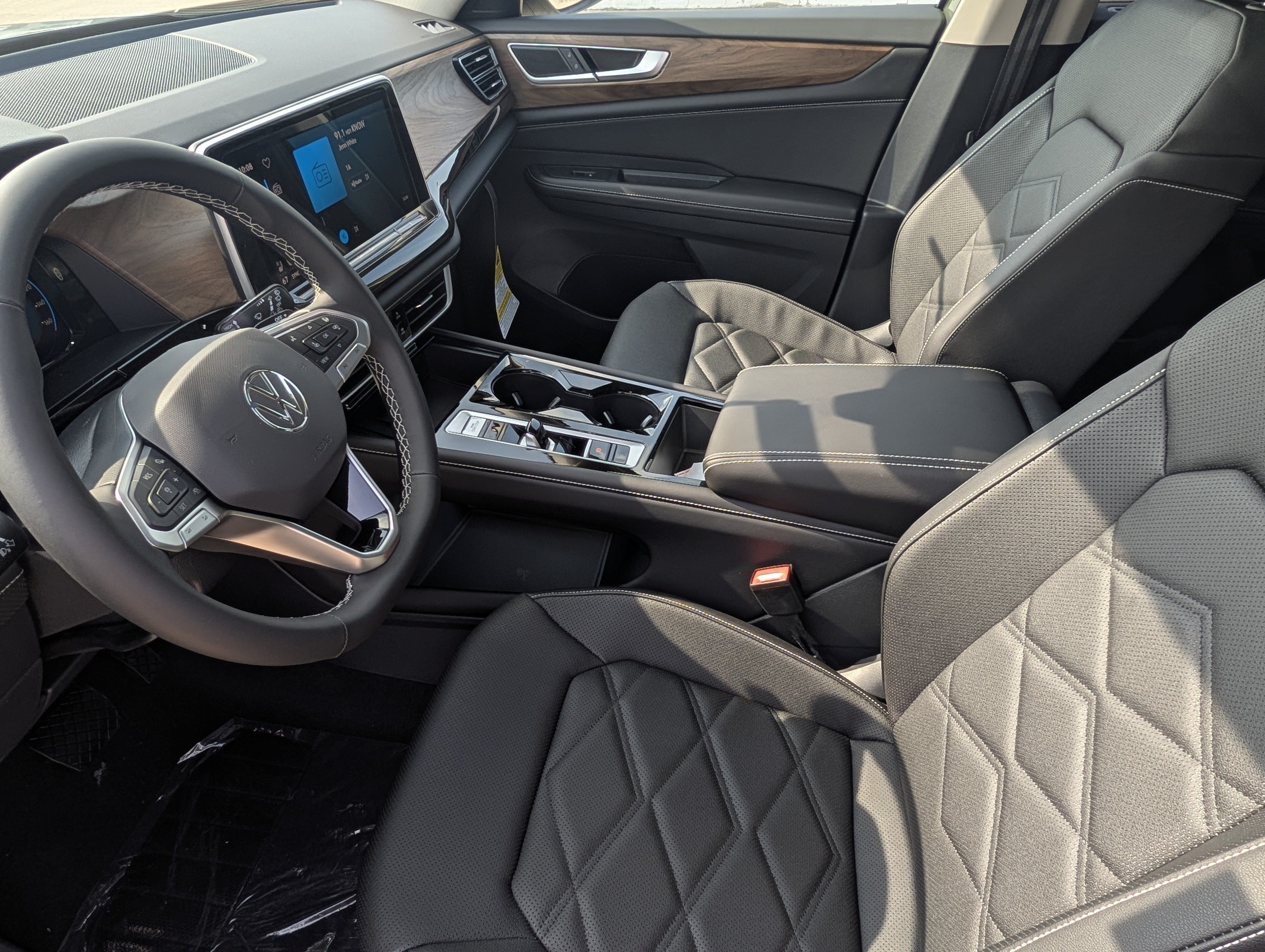 New 2026 Volkswagen Atlas SE FWD image 5