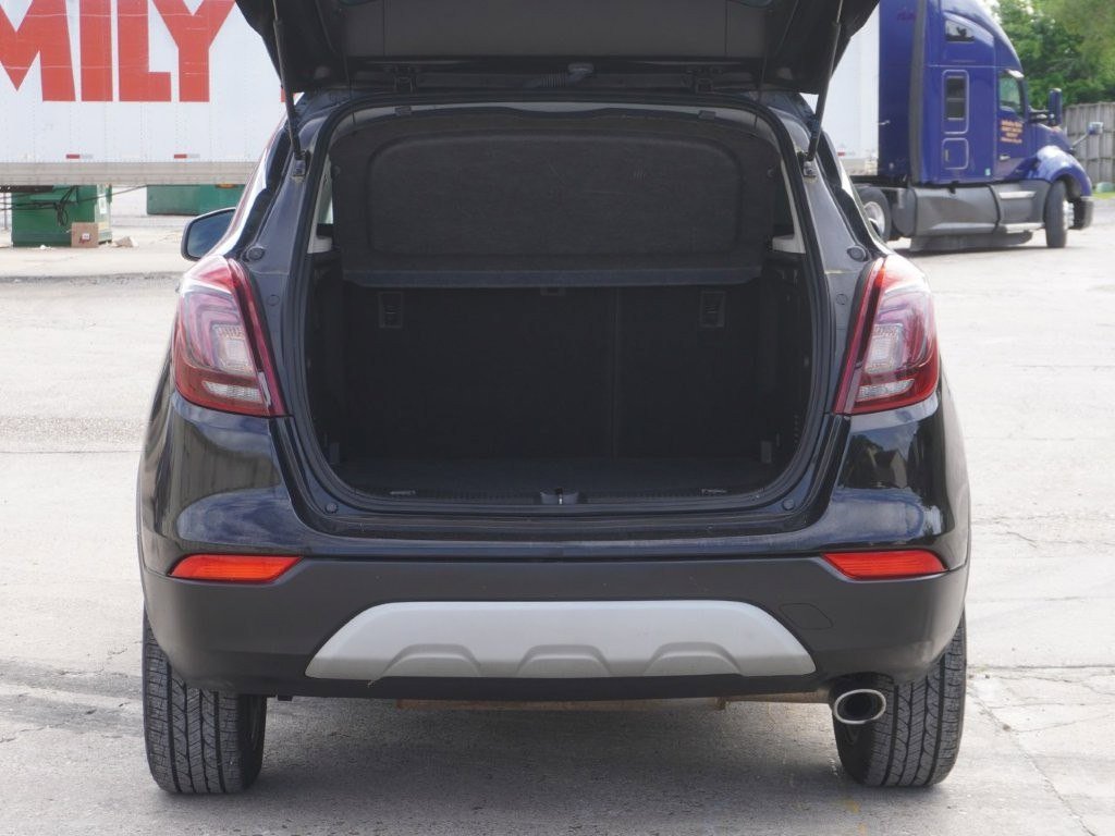 Used 2021 Buick Encore Preferred image 6