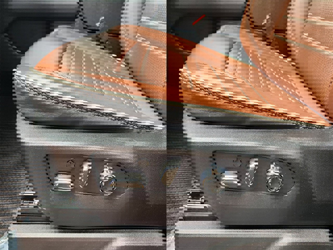 Used 2024 GMC Yukon Denali Ultimate image 23