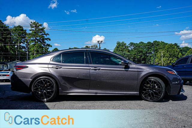 Used 2022 Toyota Camry XSE FWD image 2