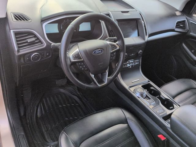Used 2020 Ford Edge SEL w/ Cold Weather Package image 11
