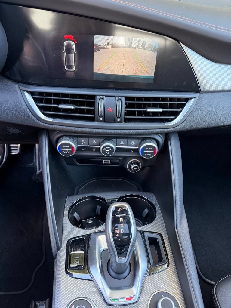 Used 2025 Alfa Romeo Giulia AWD w/ Driving Assist Package image 20