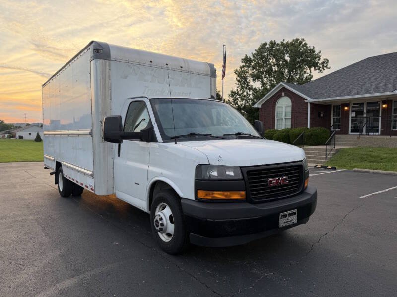 Used 2018 GMC Savana 3500 Extended w/ Driver Convenience Package RWD image 6