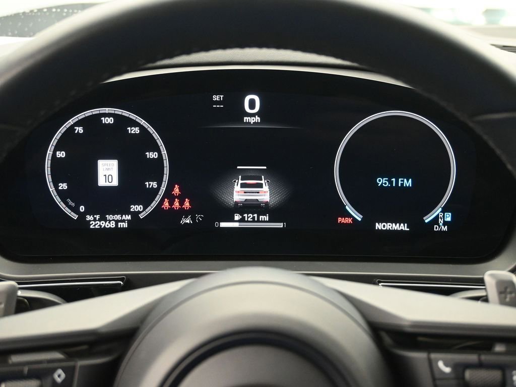 Used 2024 Porsche Cayenne S image 13