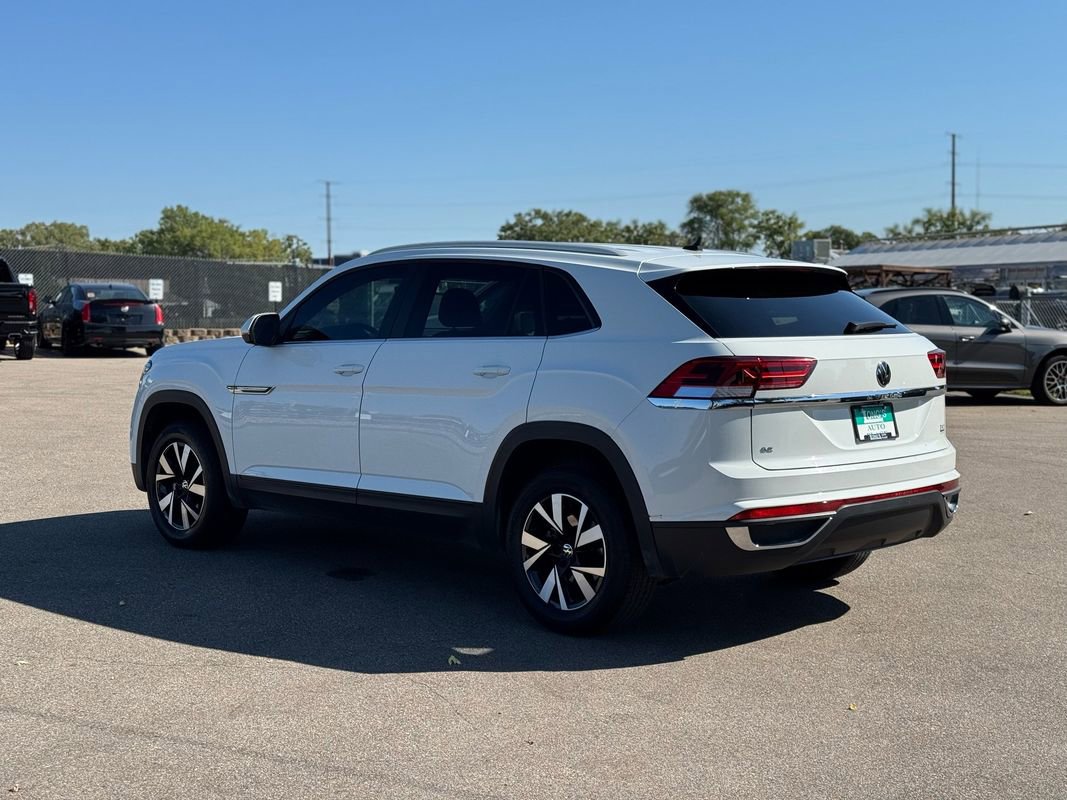 Used 2022 Volkswagen Atlas Cross Sport SE image 6