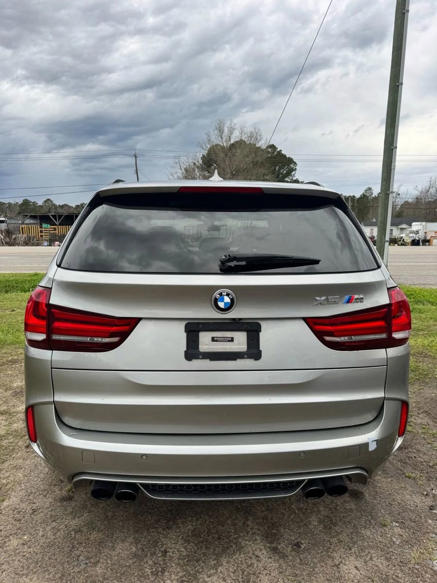 Used 2015 BMW X5 M image 8
