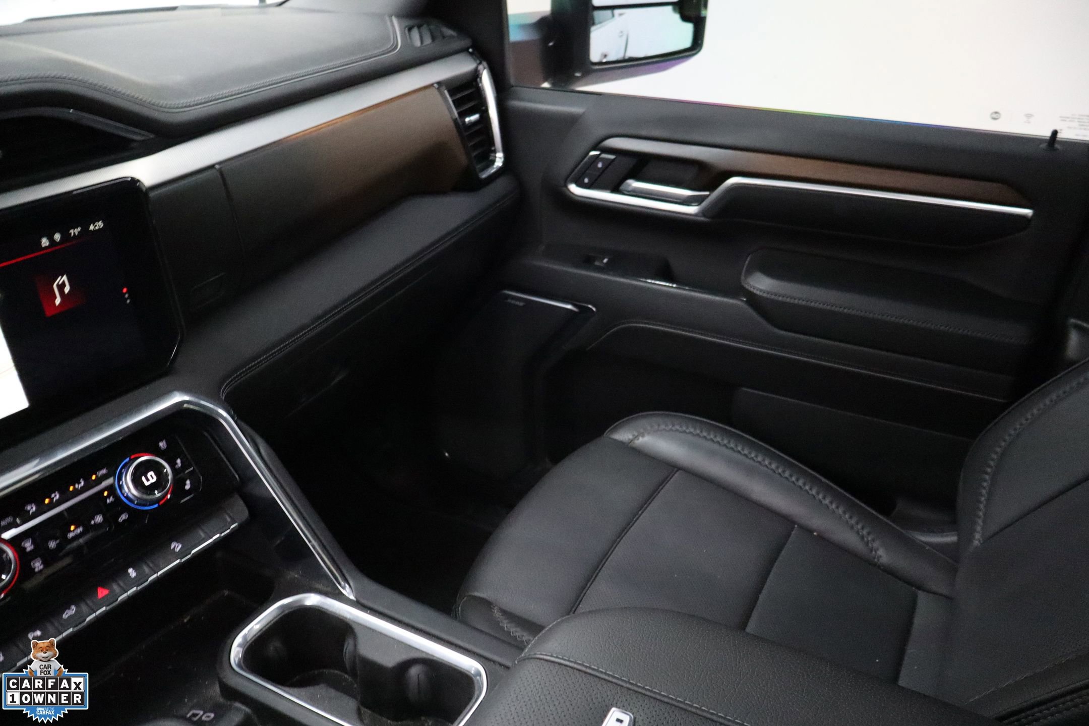 Used 2024 GMC Sierra 2500 Denali w/ Denali Reserve Package image 21