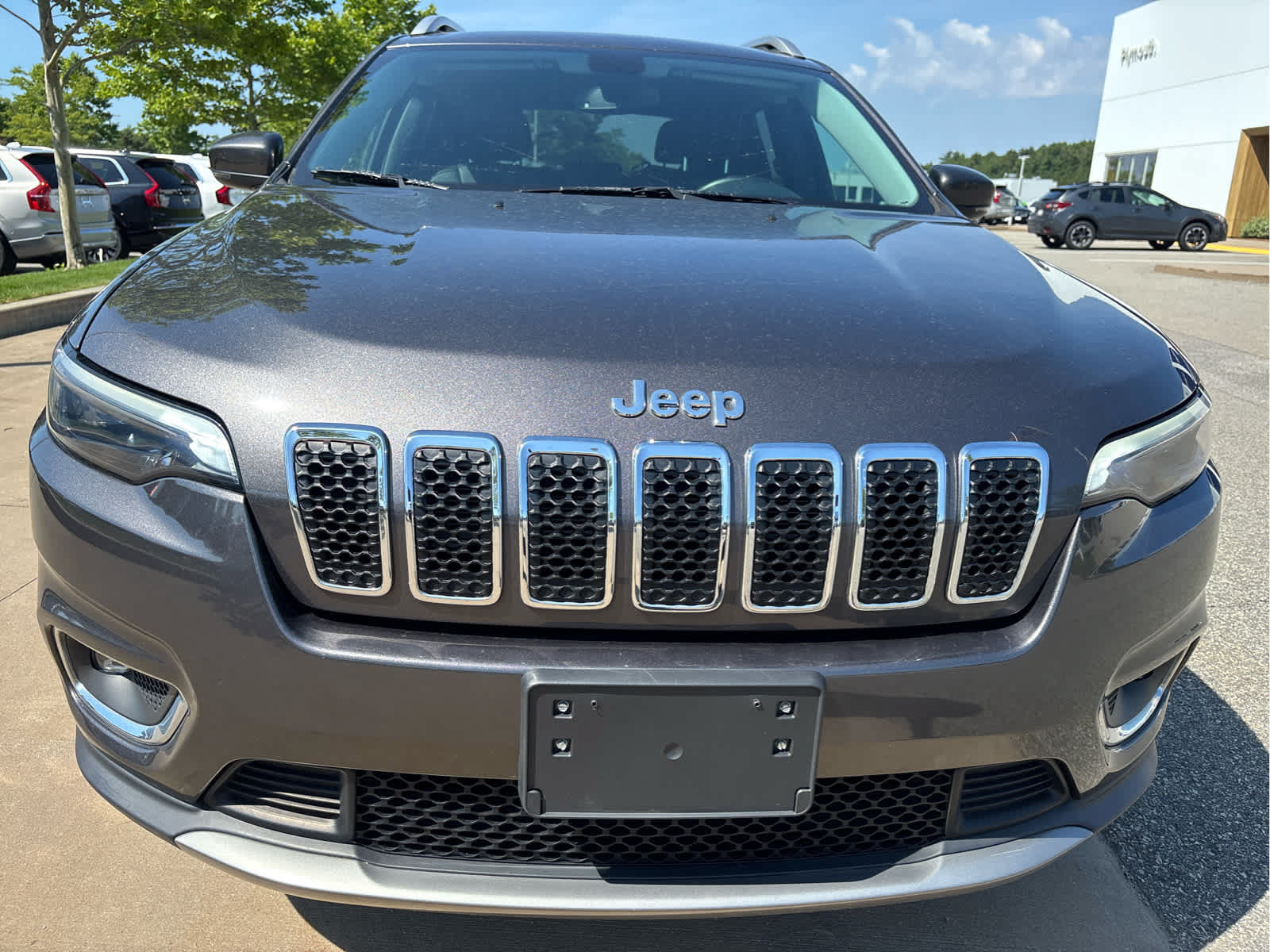 Used 2019 Jeep Cherokee Limited AWD/4WD image 3