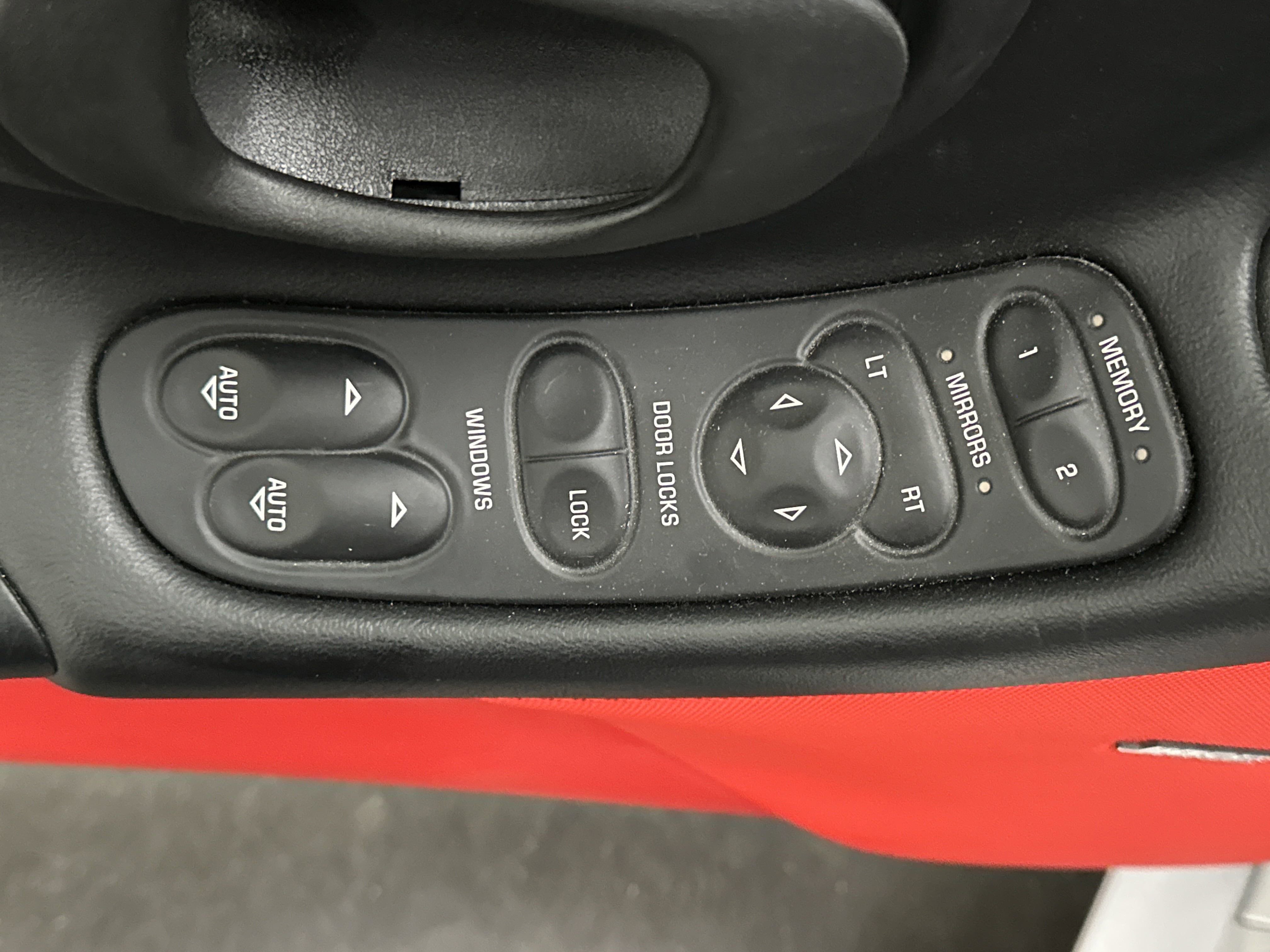 Used 2001 Chevrolet Corvette Z06 w/ Memory Pkg image 16