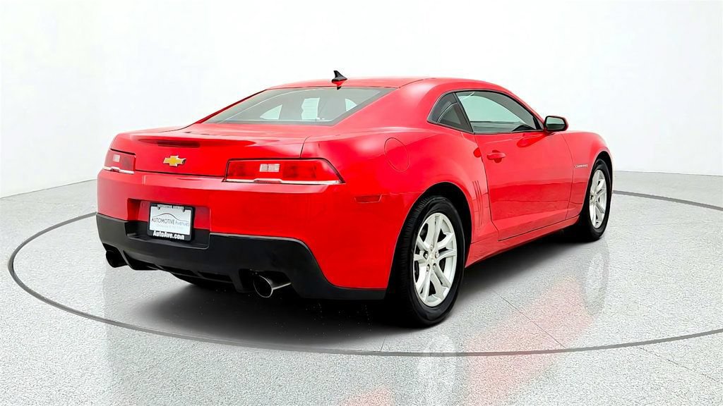 Used 2015 Chevrolet Camaro LS RWD image 5