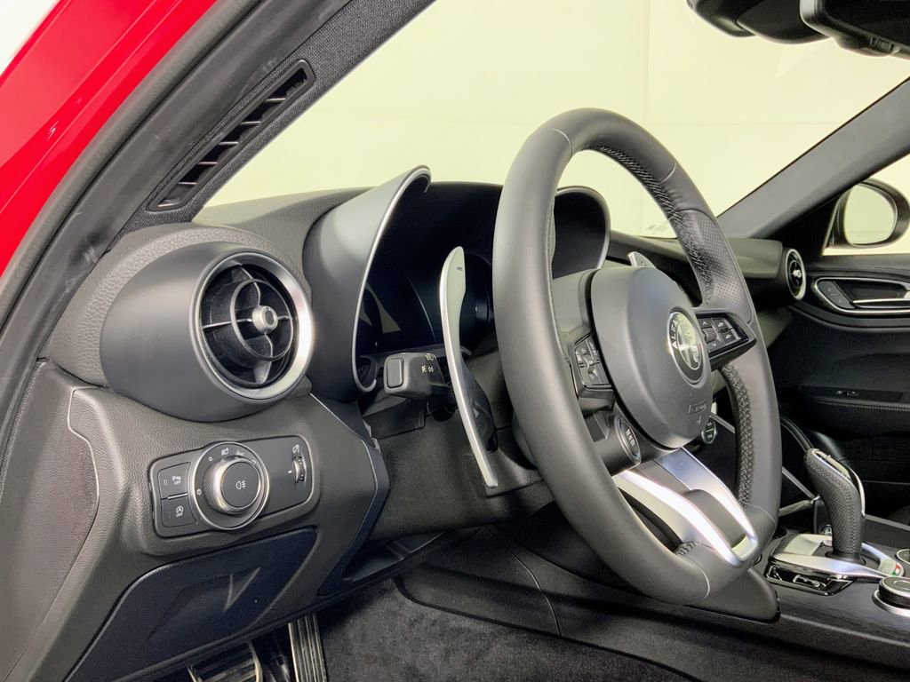 Used 2024 Alfa Romeo Giulia Sprint AWD/4WD image 23