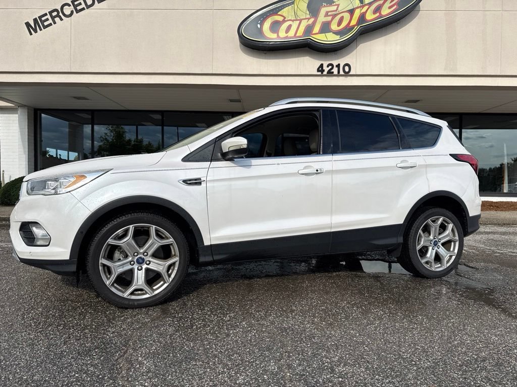 Used 2019 Ford Escape Titanium AWD/4WD image 5