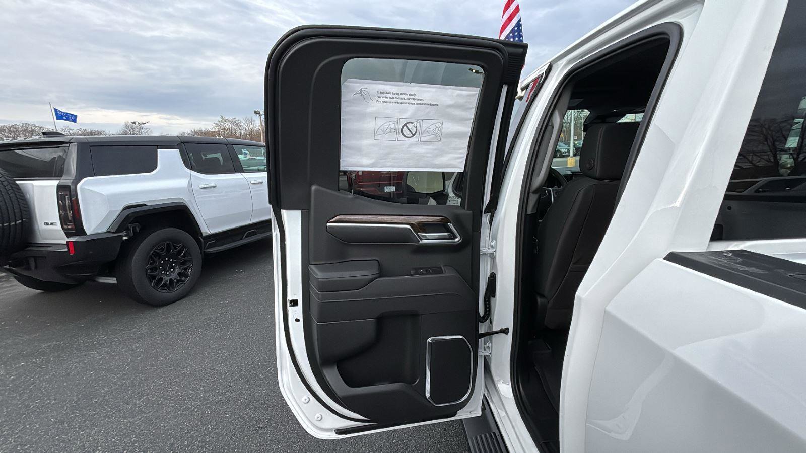 New 2026 GMC Sierra 1500 Elevation image 31