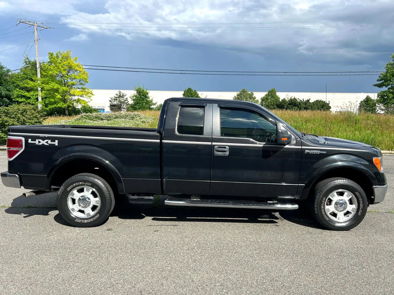 Used 2010 Ford F150 XLT image 9