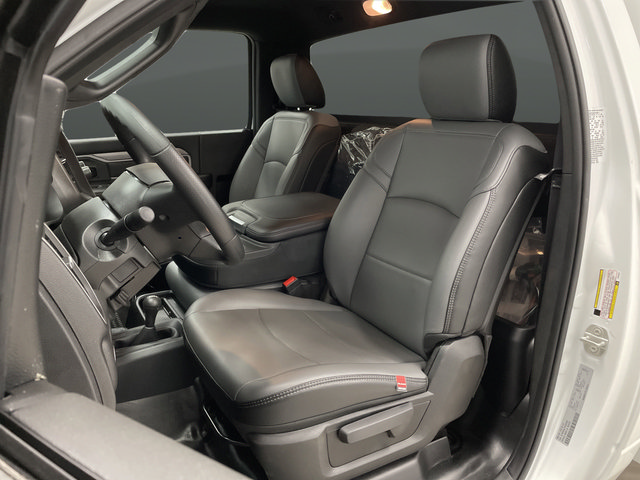 New 2024 RAM 3500 Tradesman AWD/4WD image 4