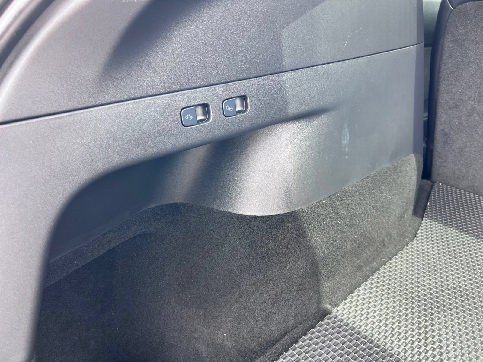 Used 2020 Tesla Model Y Long Range AWD/4WD image 20
