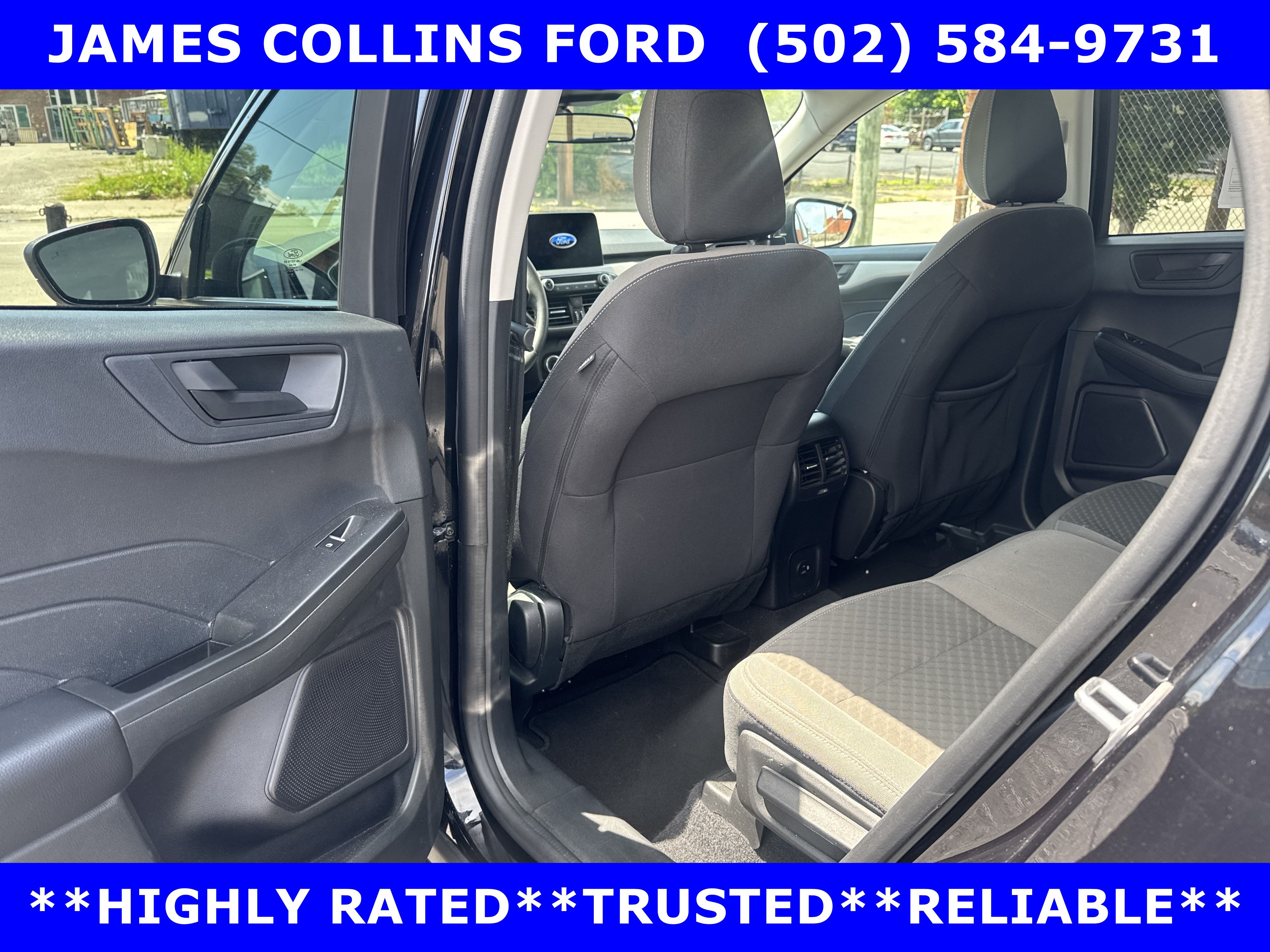Used 2022 Ford Escape SE w/ Cold Weather Package AWD/4WD image 13