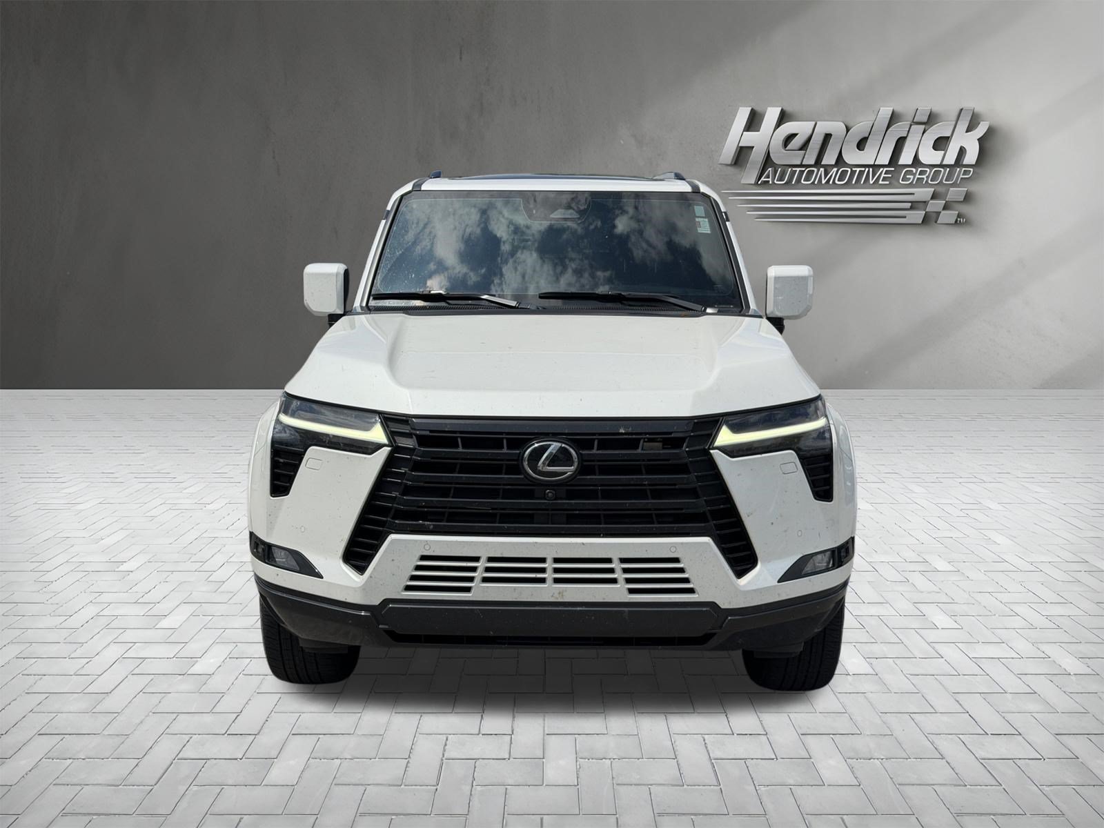 Used 2024 Lexus GX 550 w/ Accessory Package (2T) AWD/4WD image 3