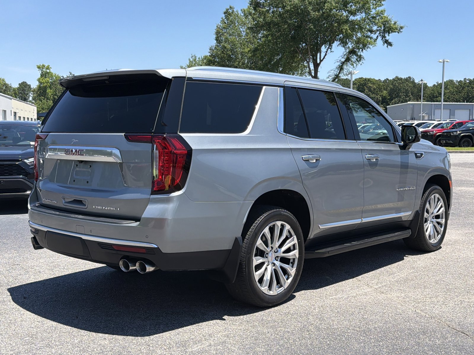 Used 2024 GMC Yukon Denali w/ Max Trailering Package AWD/4WD image 12