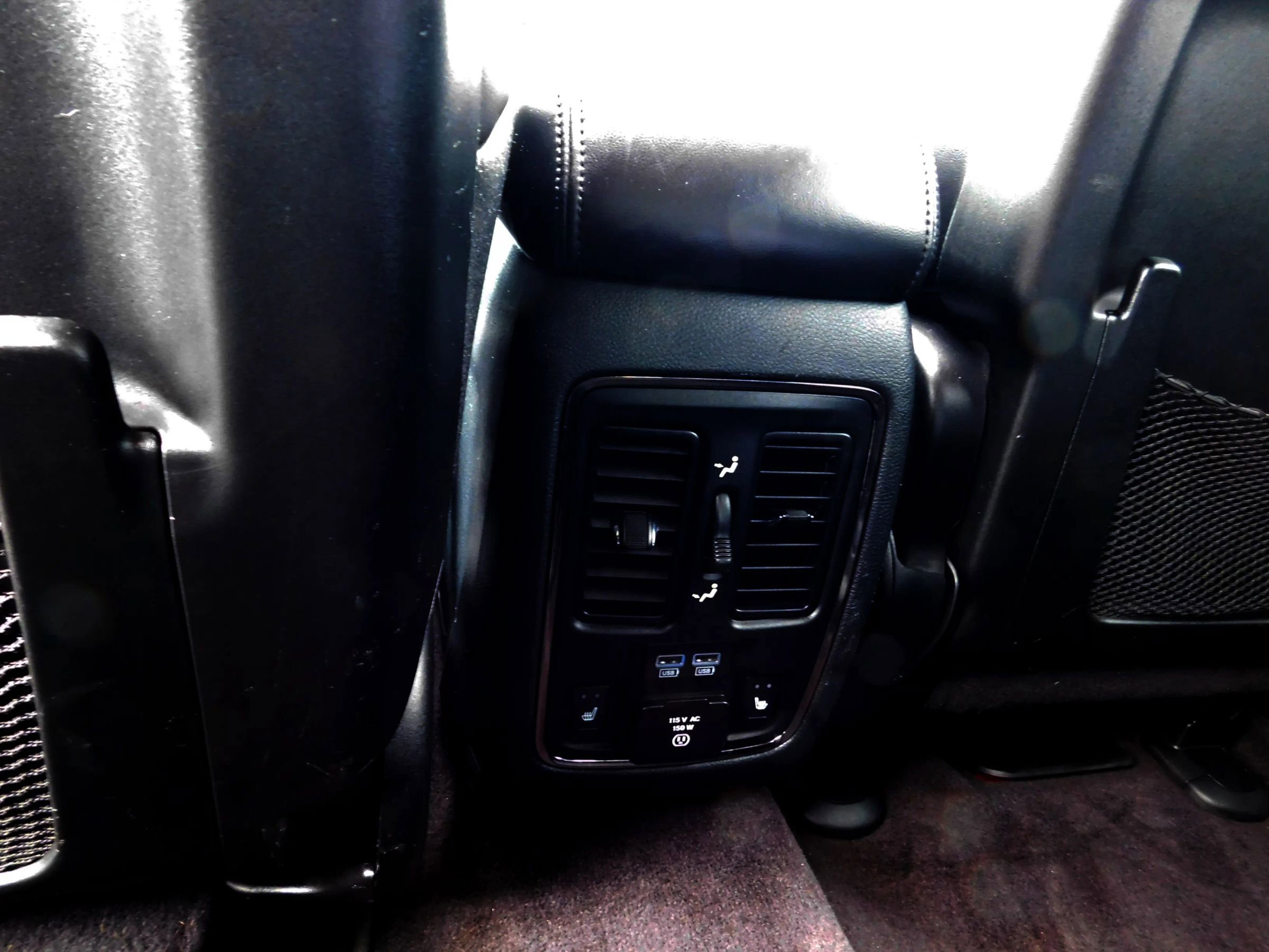 Used 2018 Dodge Durango GT w/ Blacktop Package AWD/4WD image 13