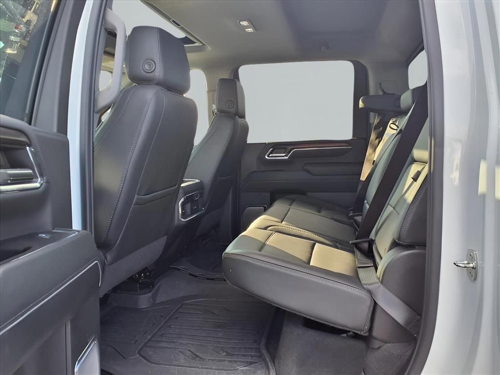 Used 2024 GMC Sierra 3500 Denali w/ Denali Reserve Package image 28