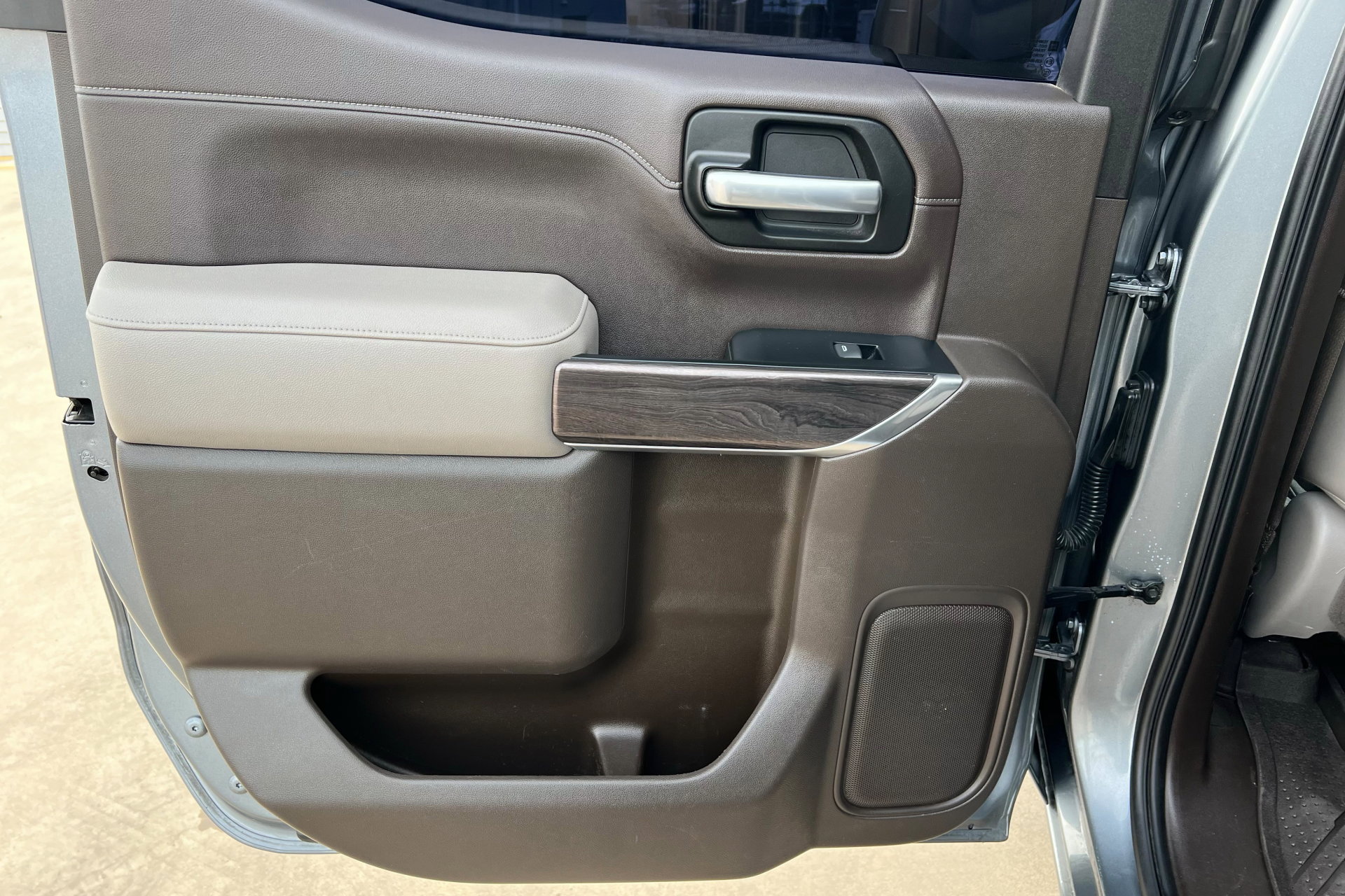 Used 2019 Chevrolet Silverado 1500 LTZ w/ Max Trailering Package image 19