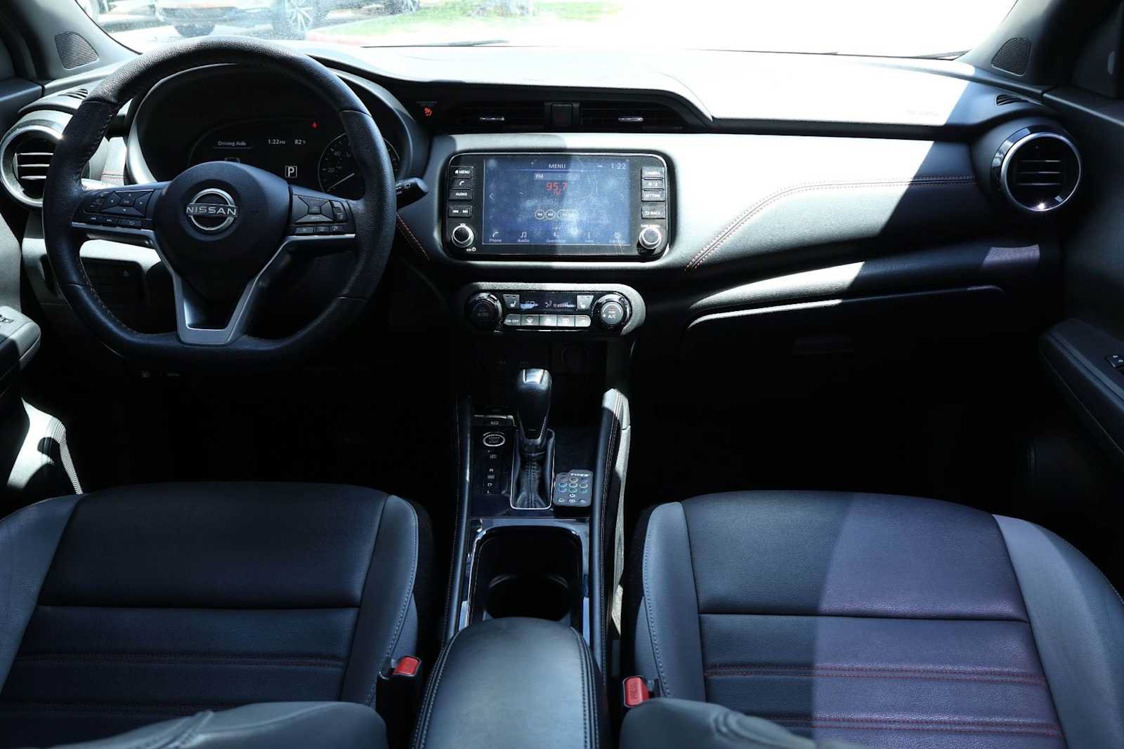 Used 2023 Nissan Kicks SR w/ SR Premium Package FWD image 10