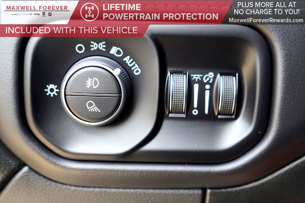 Used 2025 RAM 3500 Limited image 16