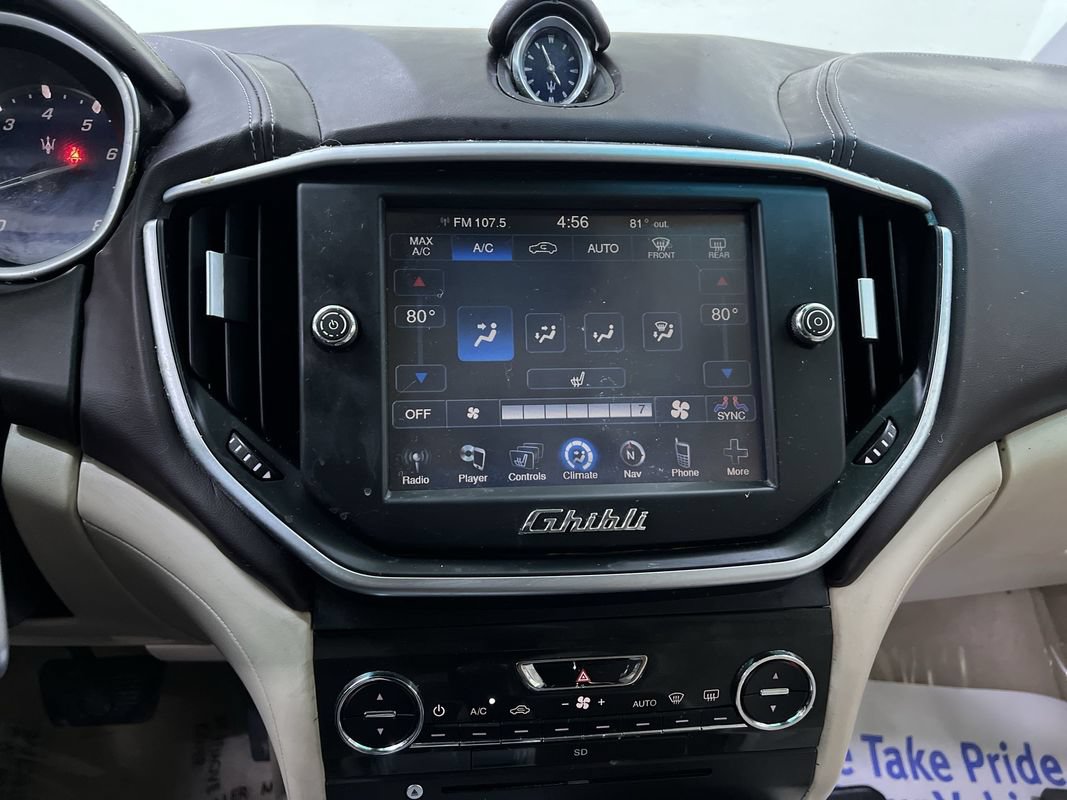 Used 2015 Maserati Ghibli RWD image 23