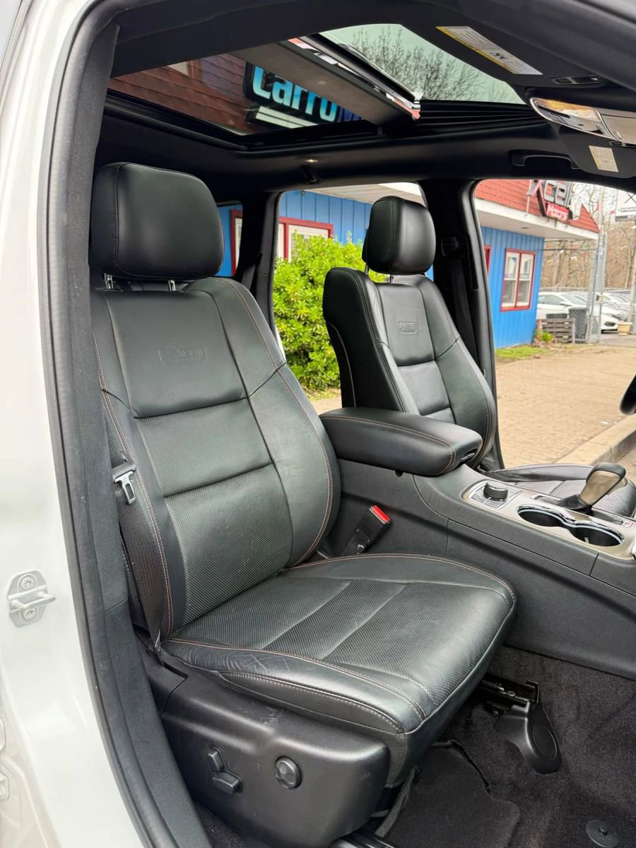 Used 2016 Jeep Grand Cherokee Limited 75th Anniversary AWD/4WD image 8