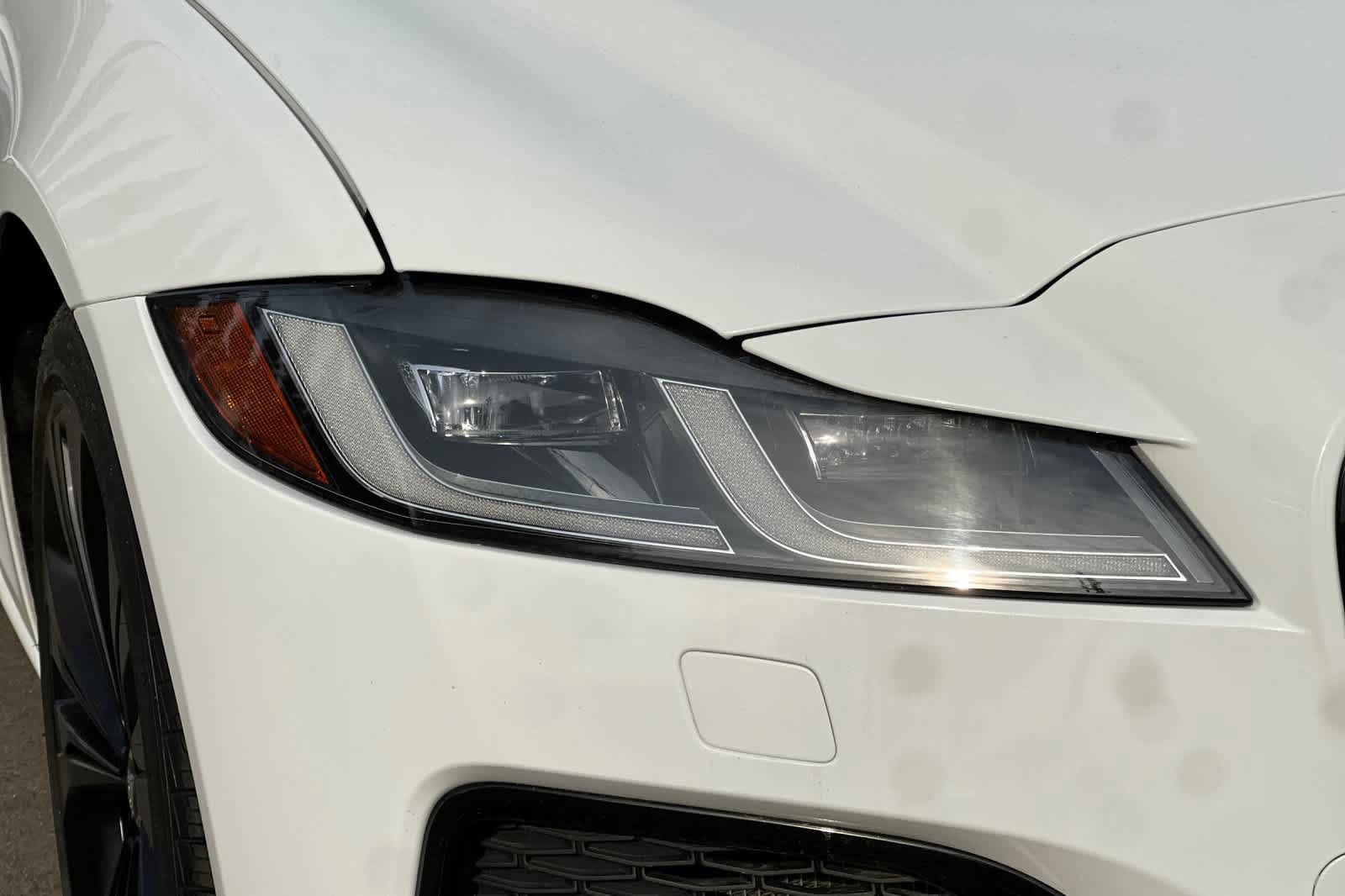 Used 2024 Jaguar XF R-Dynamic SE AWD/4WD image 33