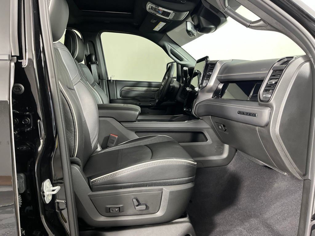 Used 2026 RAM 2500 Limited AWD/4WD image 8