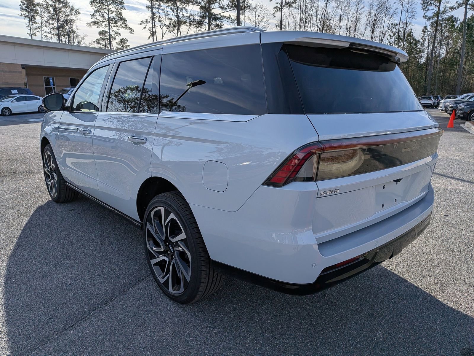 New 2026 Lincoln Navigator Reserve image 5