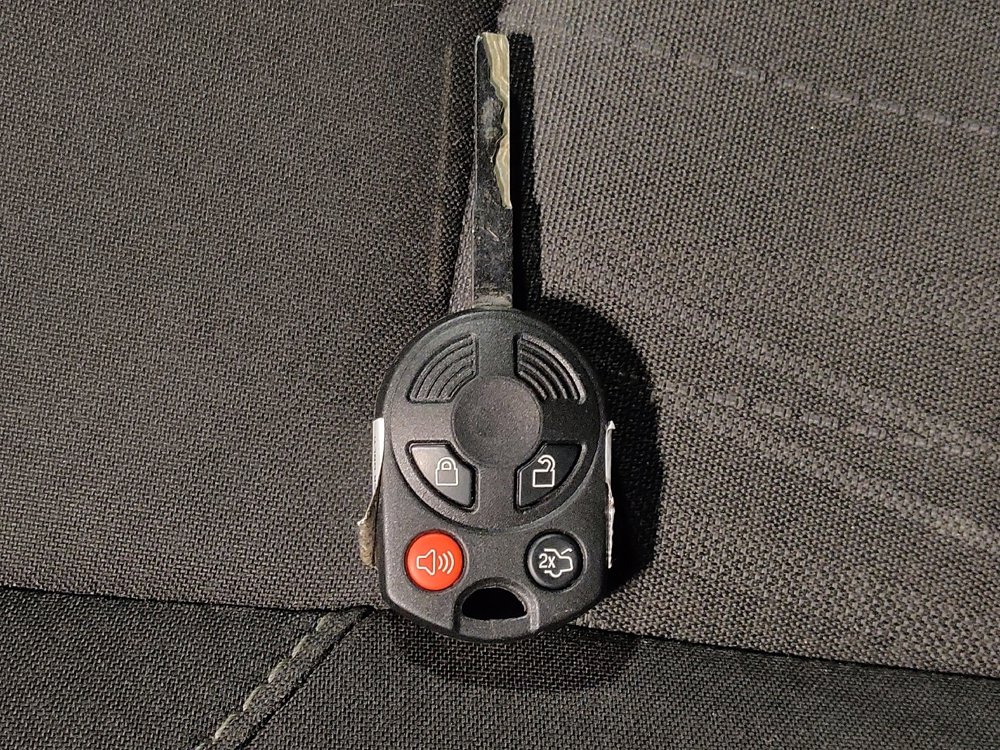 Used 2016 Ford Focus SE w/ SE Sport Package image 32