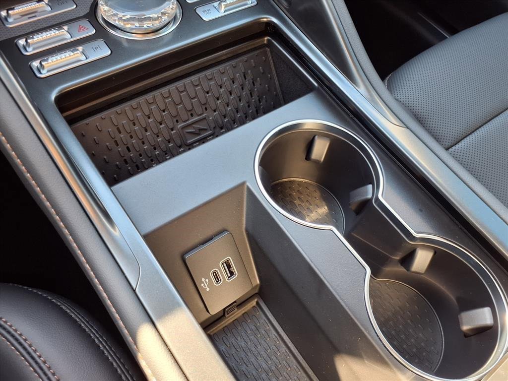 New 2026 Lincoln Nautilus Premier w/ Jet Appearance Package image 8