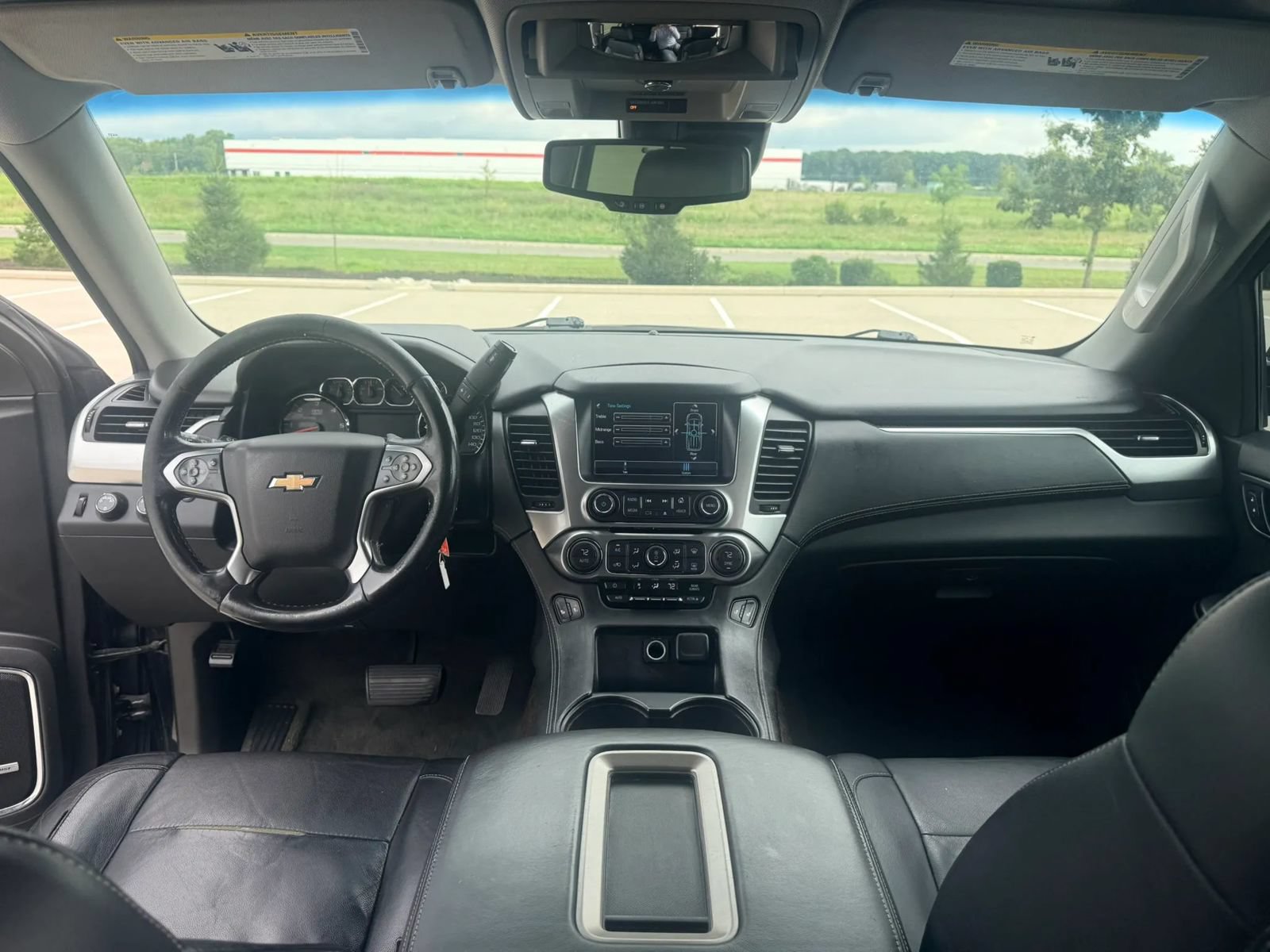 Used 2015 Chevrolet Suburban LT AWD/4WD image 25
