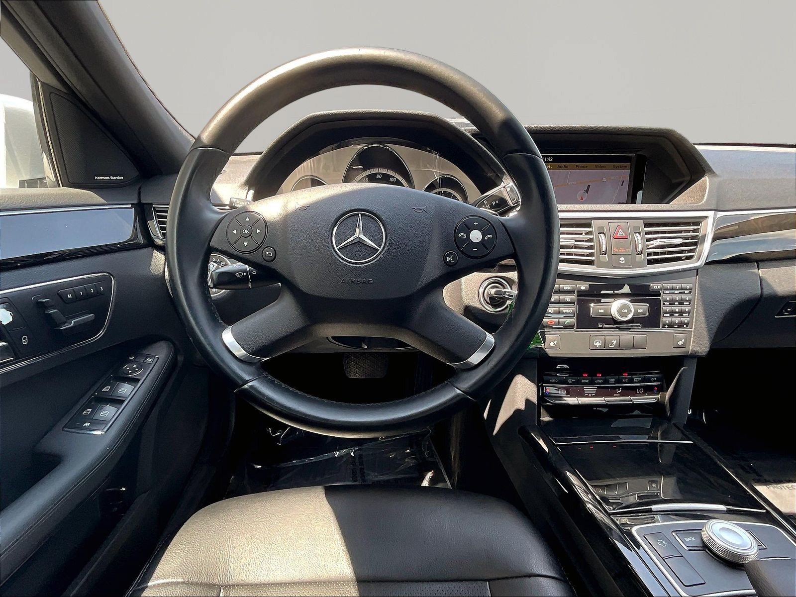 Used 2010 Mercedes-Benz E 350 4MATIC Sedan image 8