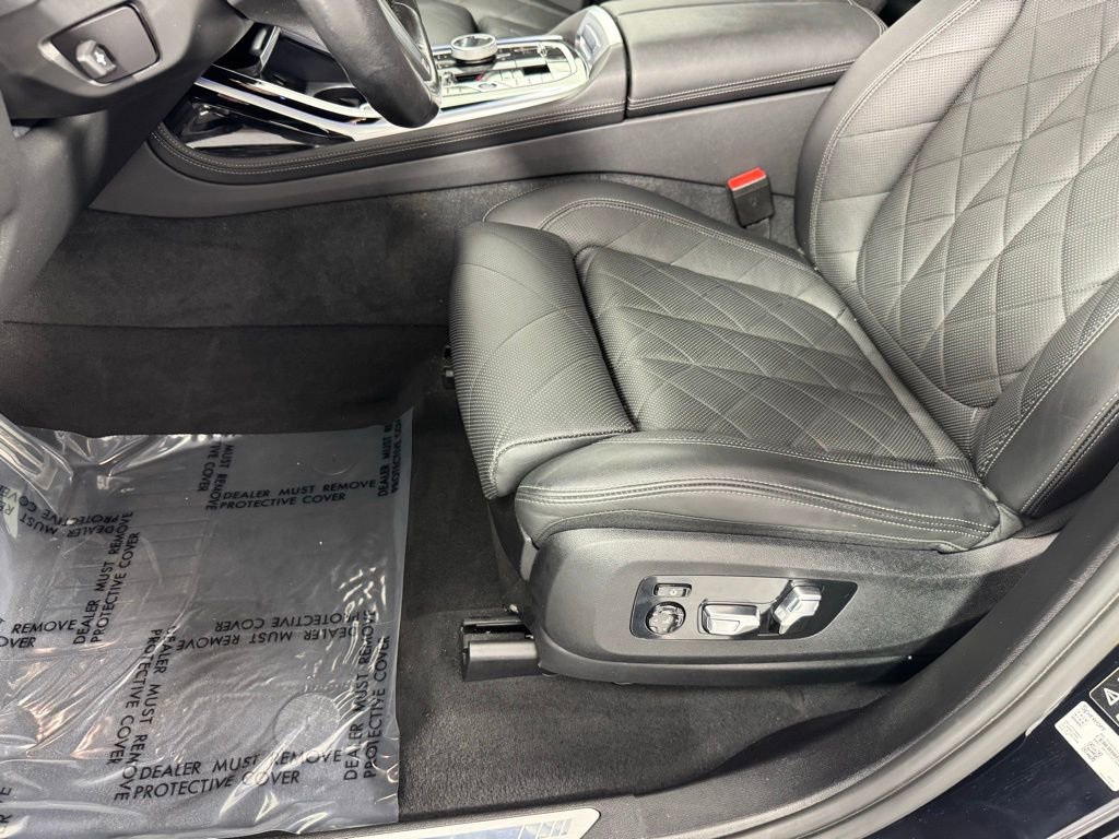 Used 2024 BMW X7 xDrive40i w/ Executive Package image 21