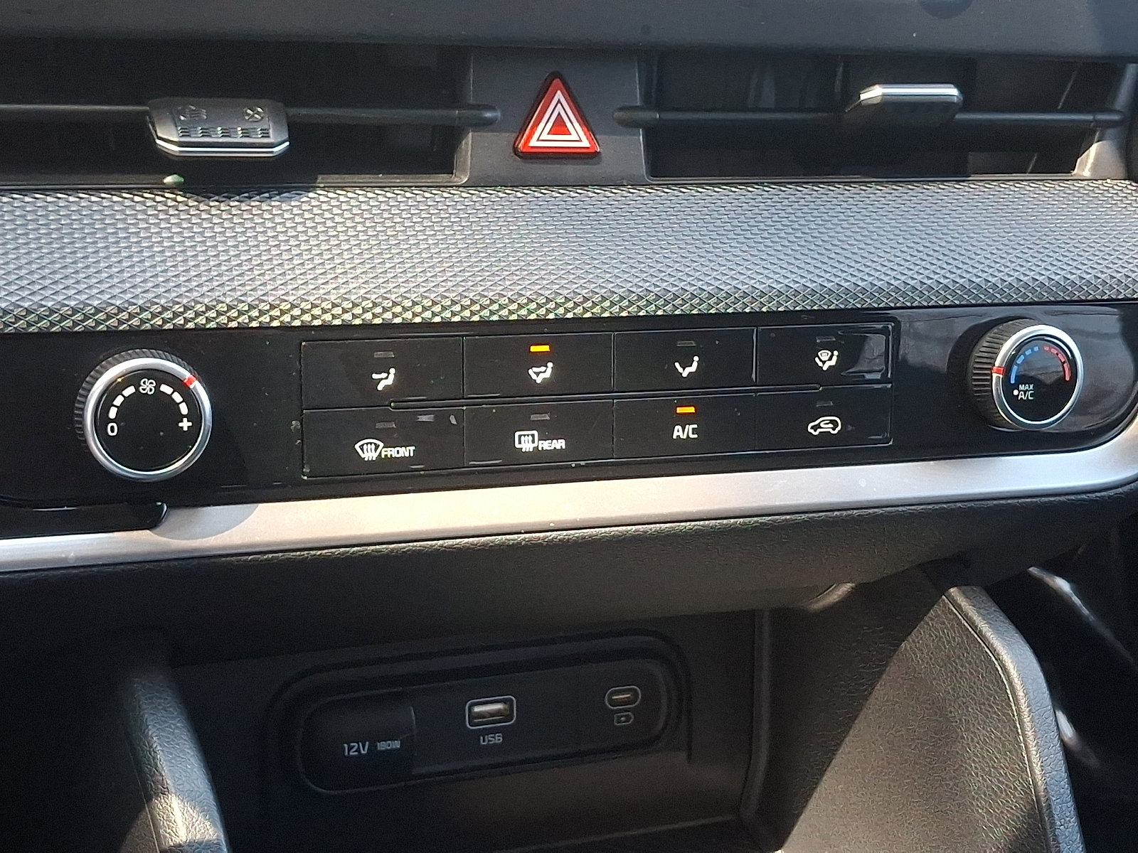 Certified 2024 Kia Sportage LX AWD/4WD image 15
