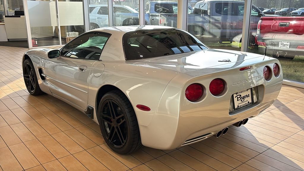 Used 2003 Chevrolet Corvette Z06 w/ Memory Package, 3 Drivers RWD image 3